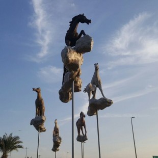 النحات ربيع الأخرس