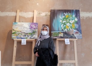 التشكيلية رجاء مرجي