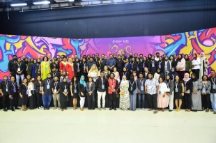 التشكيلية اللبنانية غبريلا كنعان تشارك في"مهرجان فاروما الدولي لفنون الشباب 2023" في المالديف