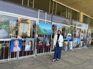 التشكيلية يسرى حبحاب