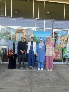 مشاركة التشكيلية يسرى حبحاب في معرض رشيد كرامي الدولي