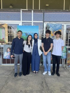 مشاركة التشكيلية يسرى حبحاب في معرض رشيد كرامي الدولي