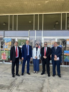 مشاركة التشكيلية يسرى حبحاب في معرض رشيد كرامي الدولي