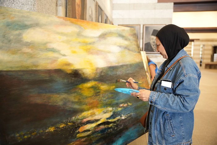 التشكيلية زينة مهدي 