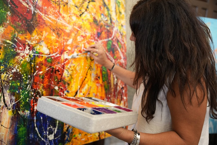 التشكيلية عبير سليم 