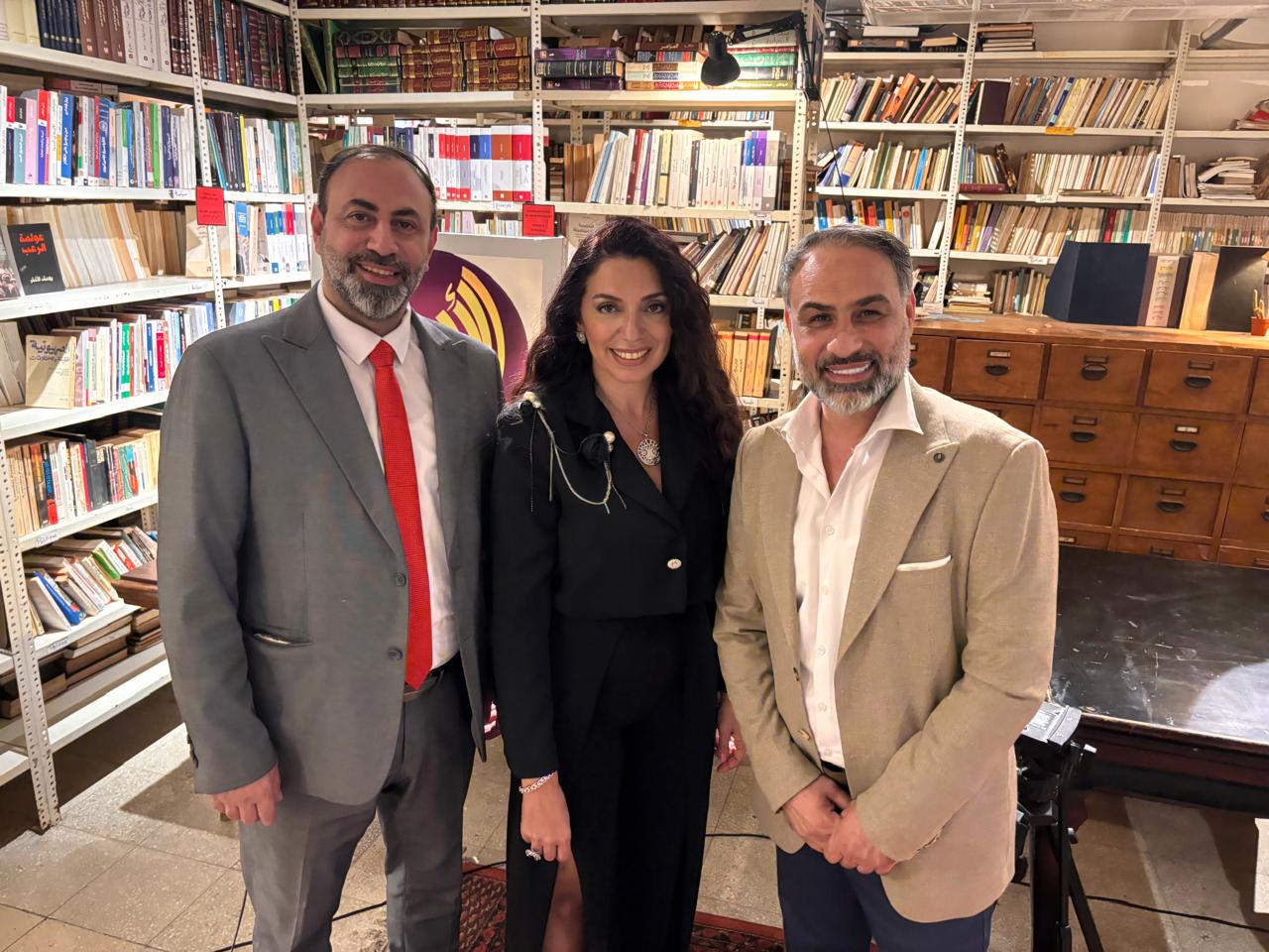 من اليمين : الشاعر أسامة شحرور والأديبة رينيه زوين نصار والشاعر مارون الماحولي