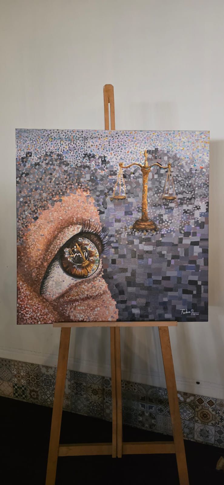 عين العدالة على قماشة الفن: فدوى حمدان تُهدي لوحتها إلى لقاء المثقّف اللبناني