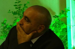 الشاعر مارون أبو شقرا