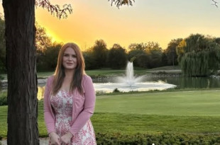 الشاعرة هنادي حجازي