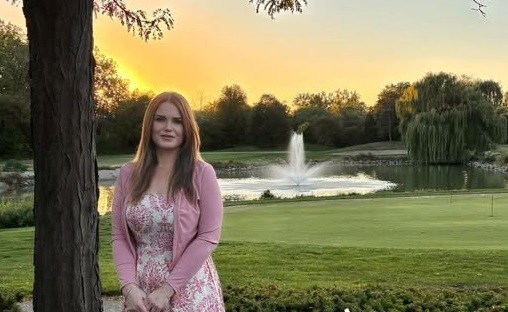 الشاعرة هنادي حجازي