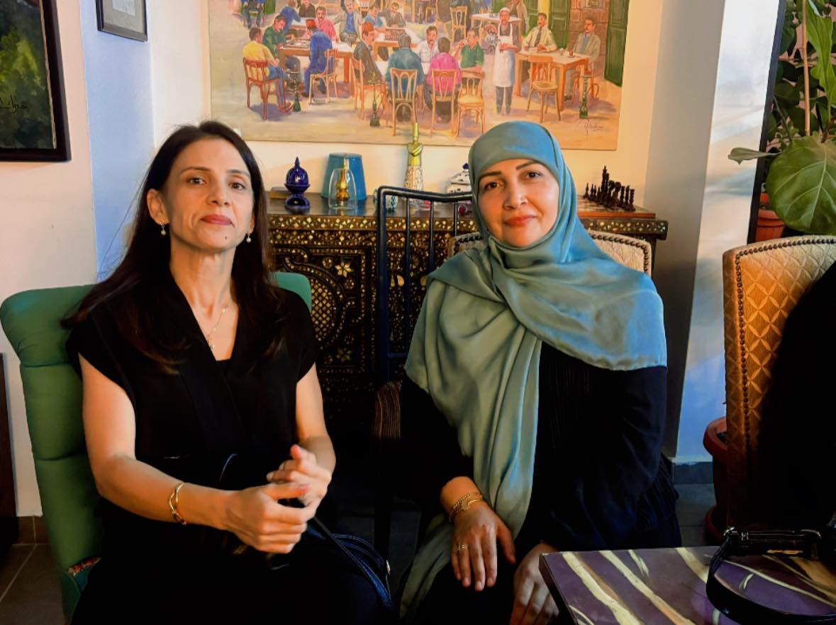 الشاعرة سمار اللقيس 