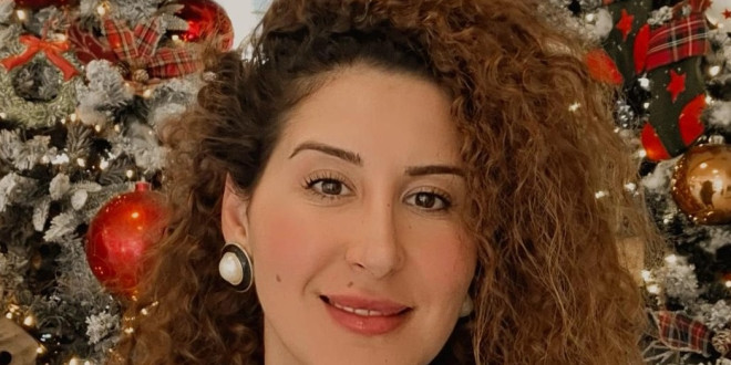 الشاعرة رنا الحاج شحادة