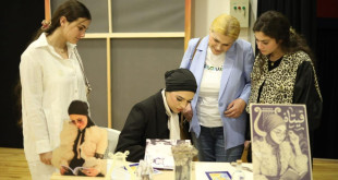 الكاتبة ملاك درويش