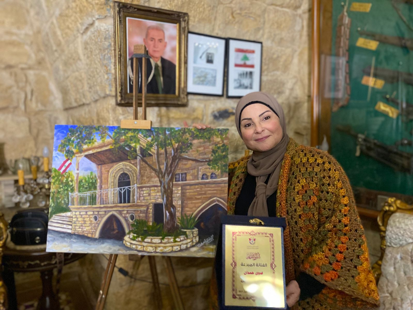 التشكيلية فدوى حمدان في بيت الإستقلال بشامون 