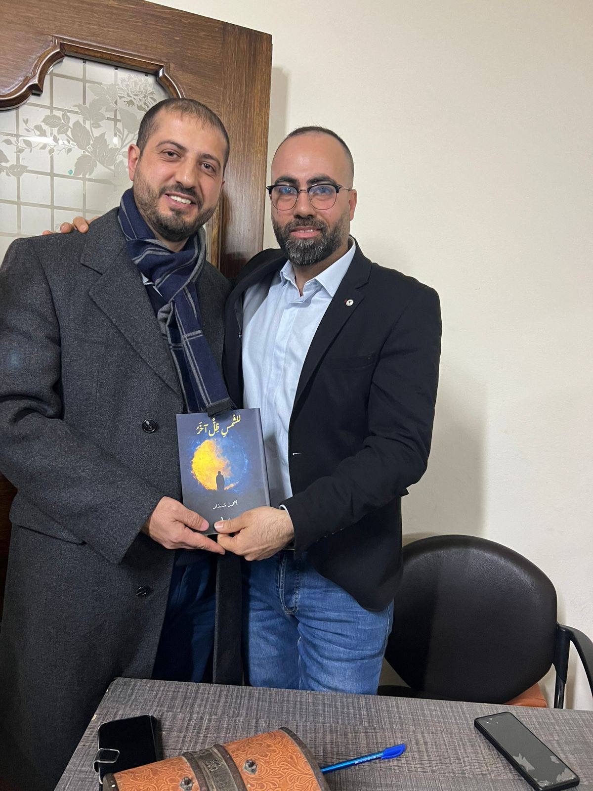 الشاعر عباس شرف مع الشاعر احمد شداد