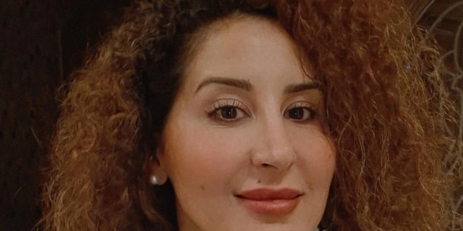 الشاعرة رنا الحاج شحادة