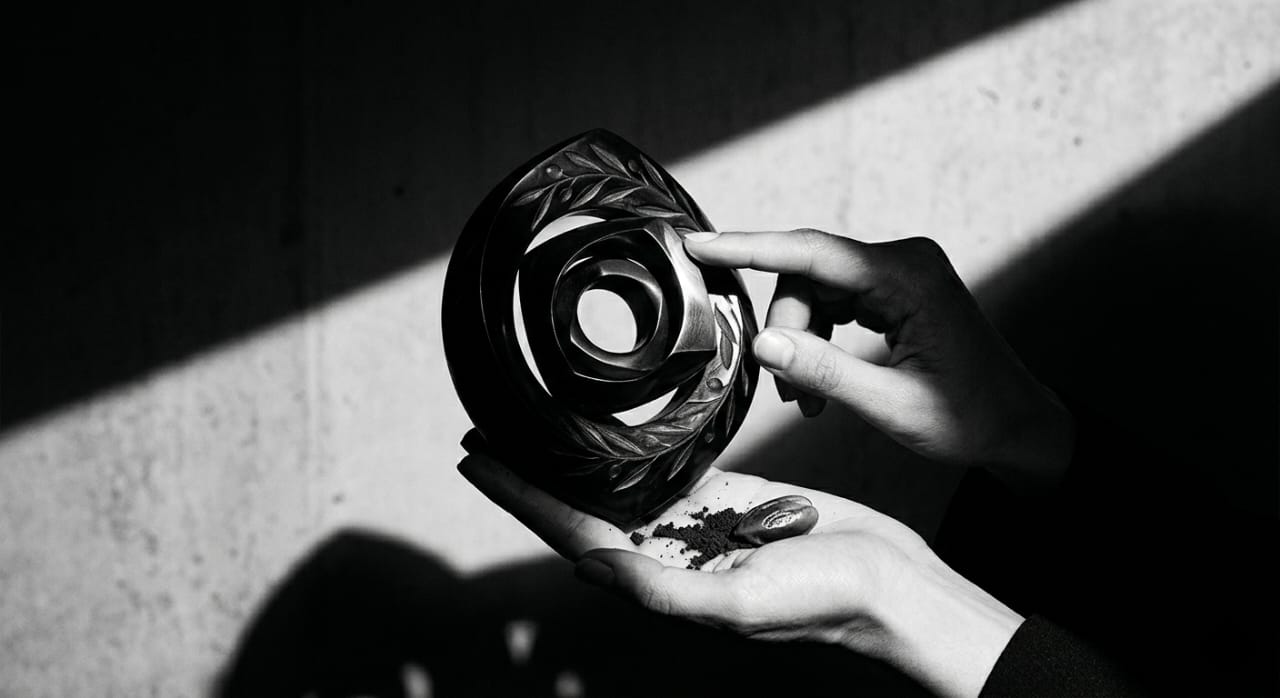 الكاتبة فاتيما زهرة الماء 