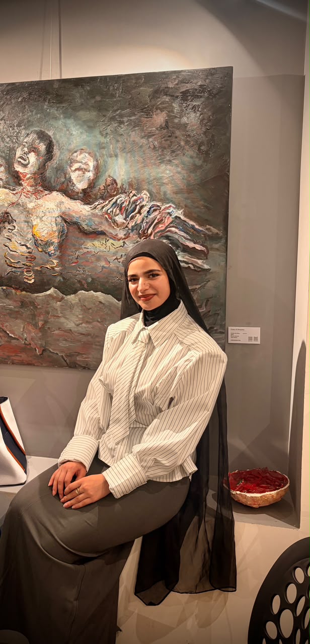 التشكيلية زينا الحجيري 