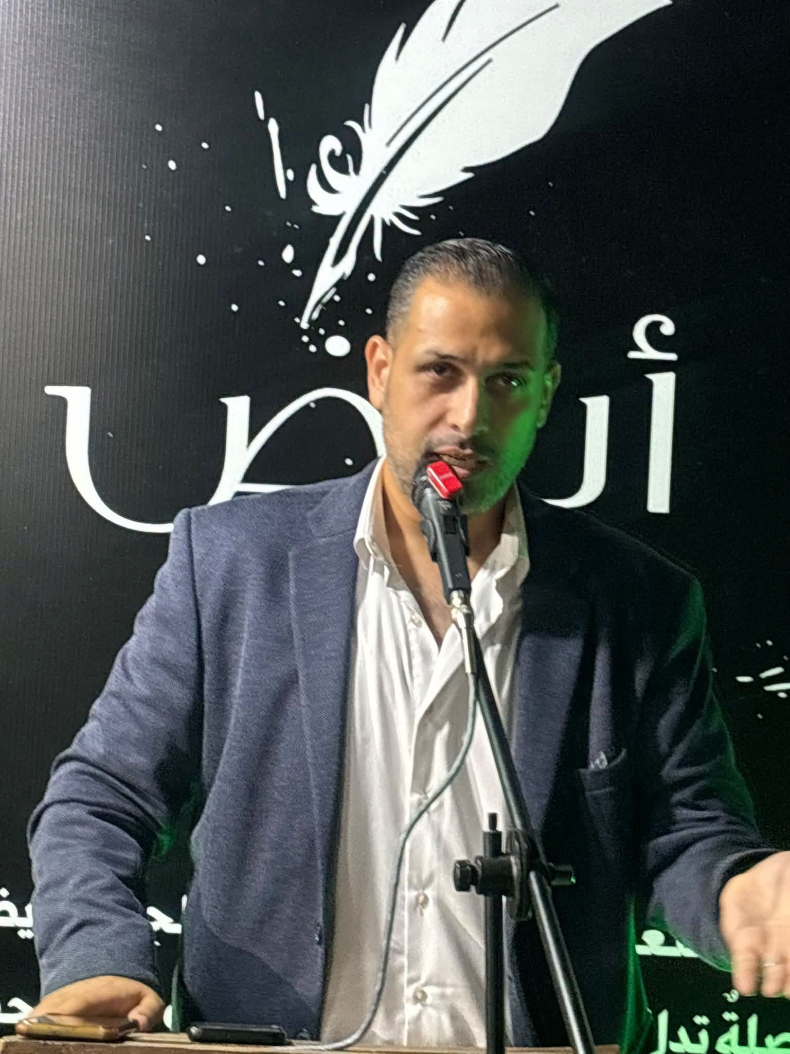 الشاعر عمران شحادة 