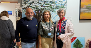 الفنانة التشكيلية منى معوض تشارك في معرض «Art Shopping» الدولي بباريس
